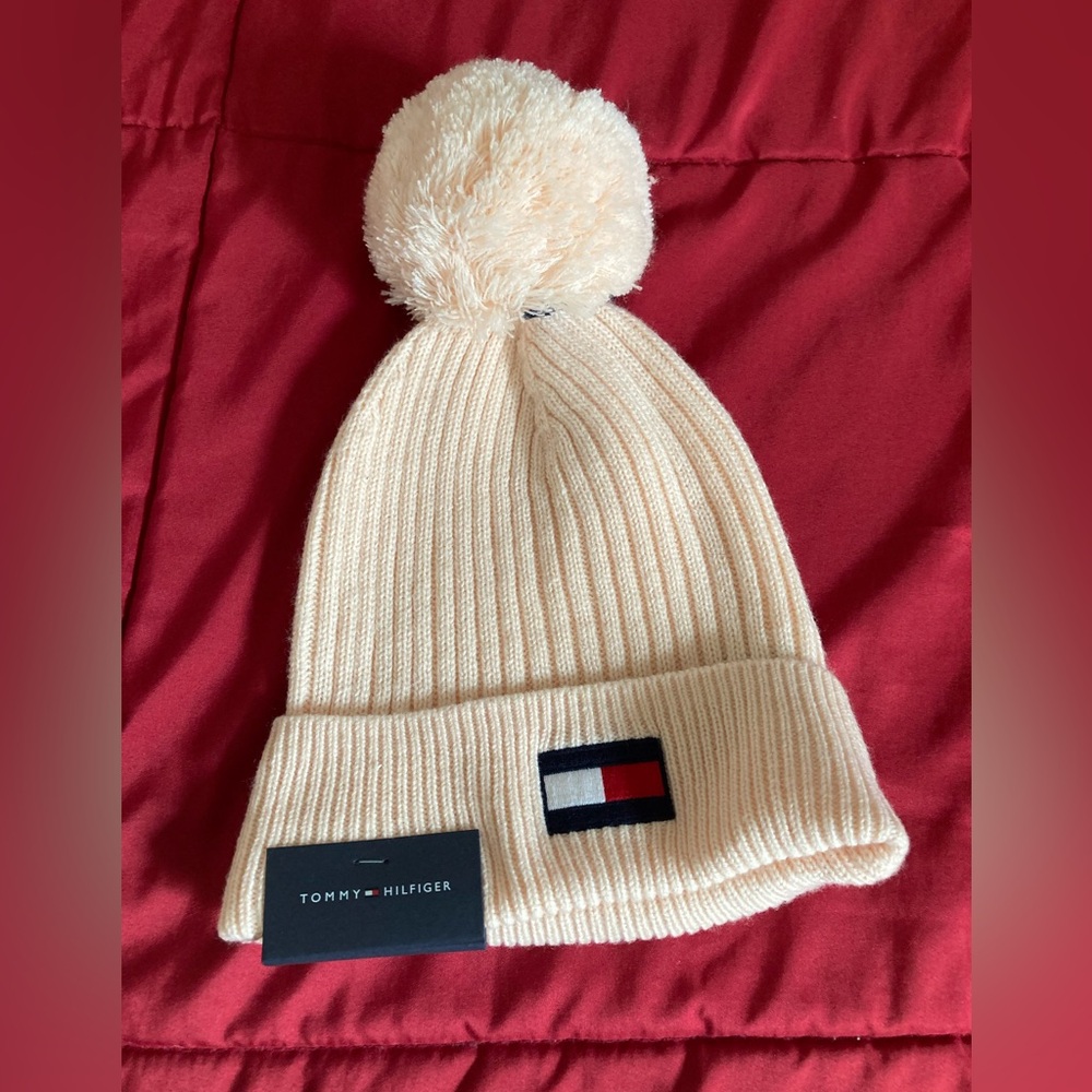 Tommy Hilfiger hat